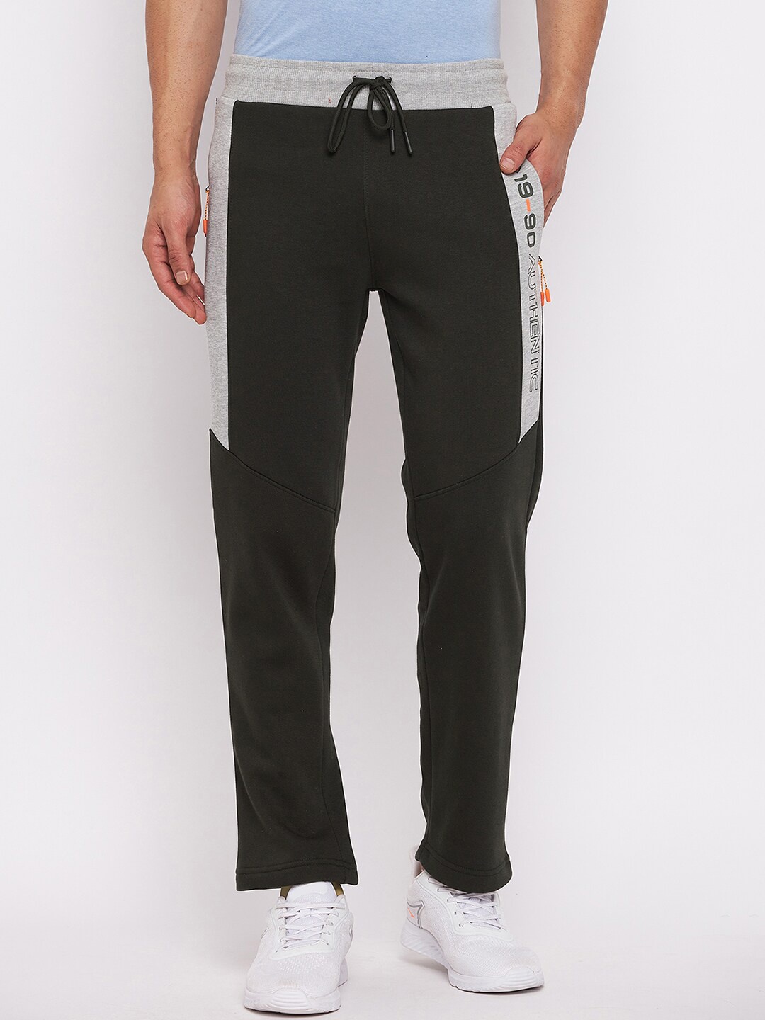 

Duke Men Green Colourblocked Fleece Track Pants
