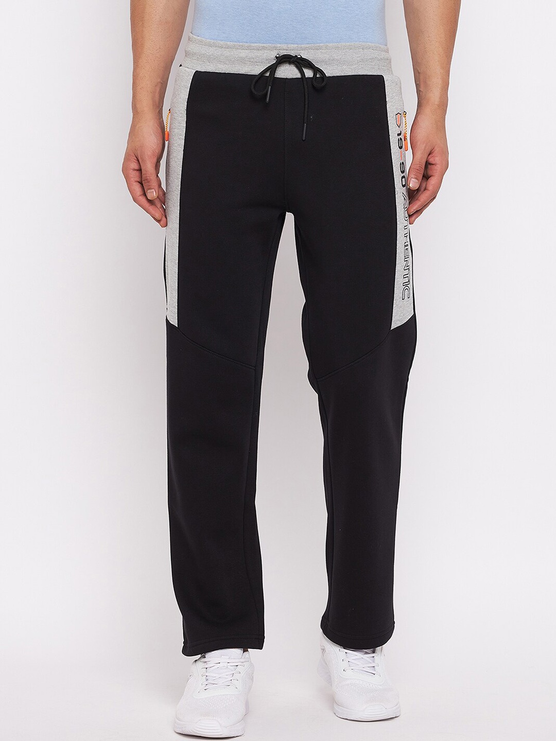 

Duke Men Black Solid Fleece Track Pants