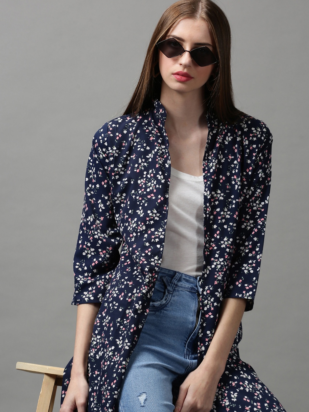 

SHOWOFF Women Navy Blue & Pink Printed Longline Shrug