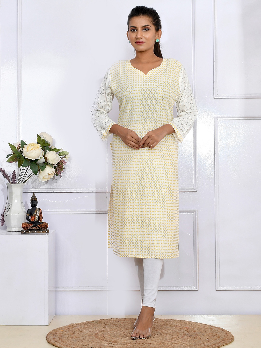 

Kesarya Floral Printed Straight Regular Cotton Kurta, Yellow