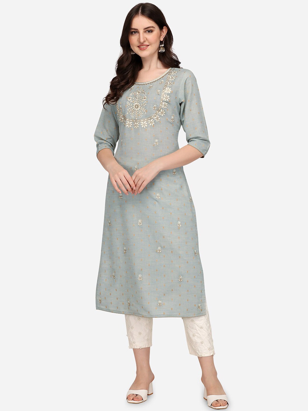 

Berrylicious Women Grey Floral Embroidered Thread Work Kurta With Trousers & Dupatta