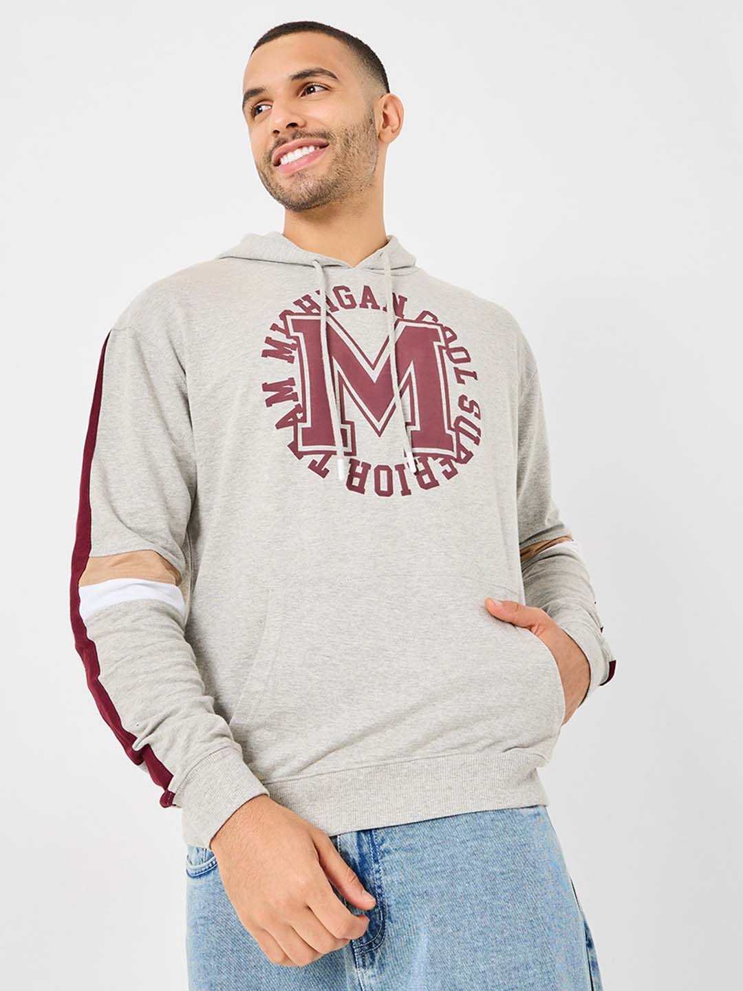 

Styli Printed Kangaroo Pocket Boxy Hoodie, Grey