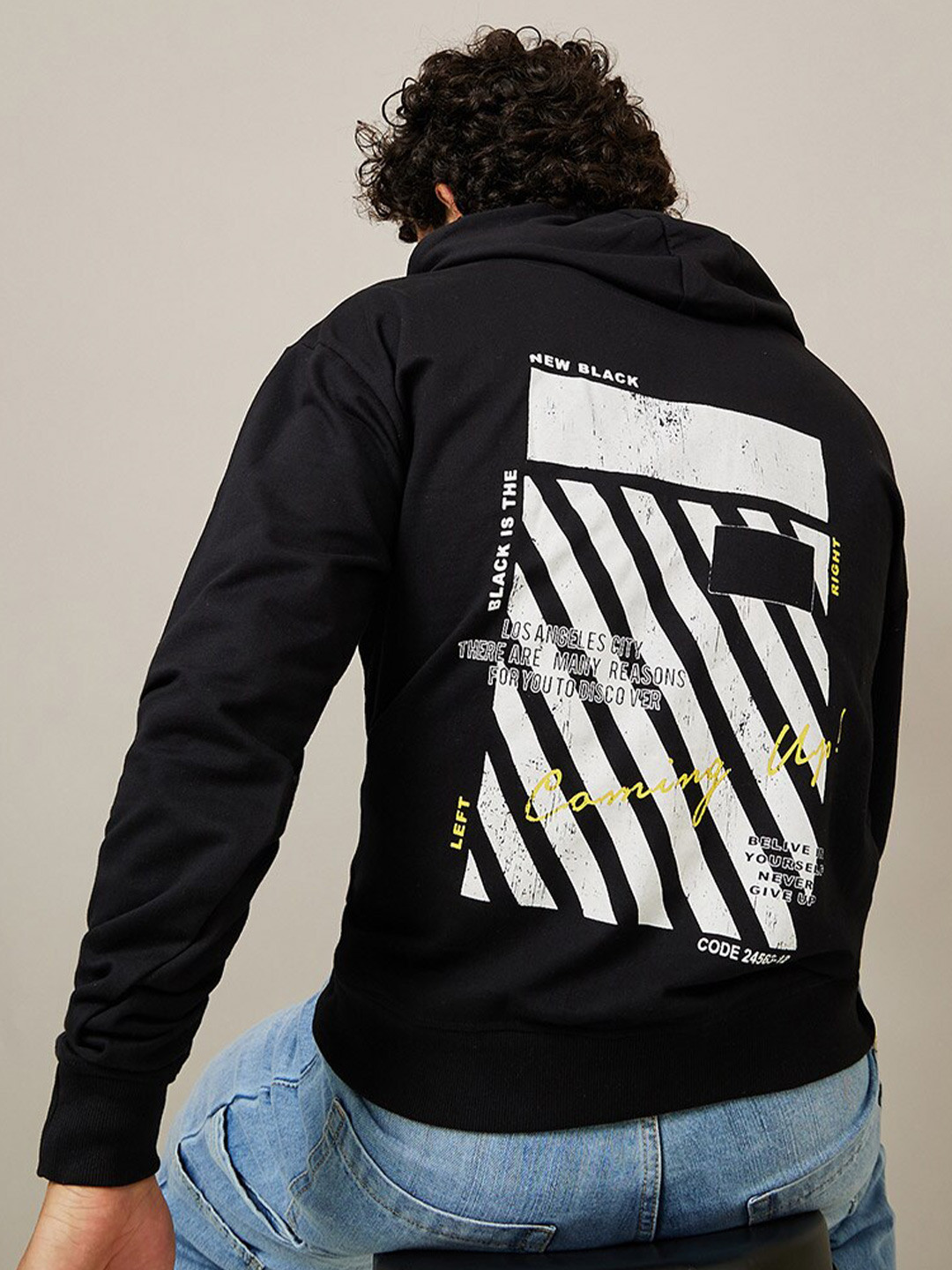 

Styli Alphanumeric Print Knitted Hooded Sweatshirt, Black