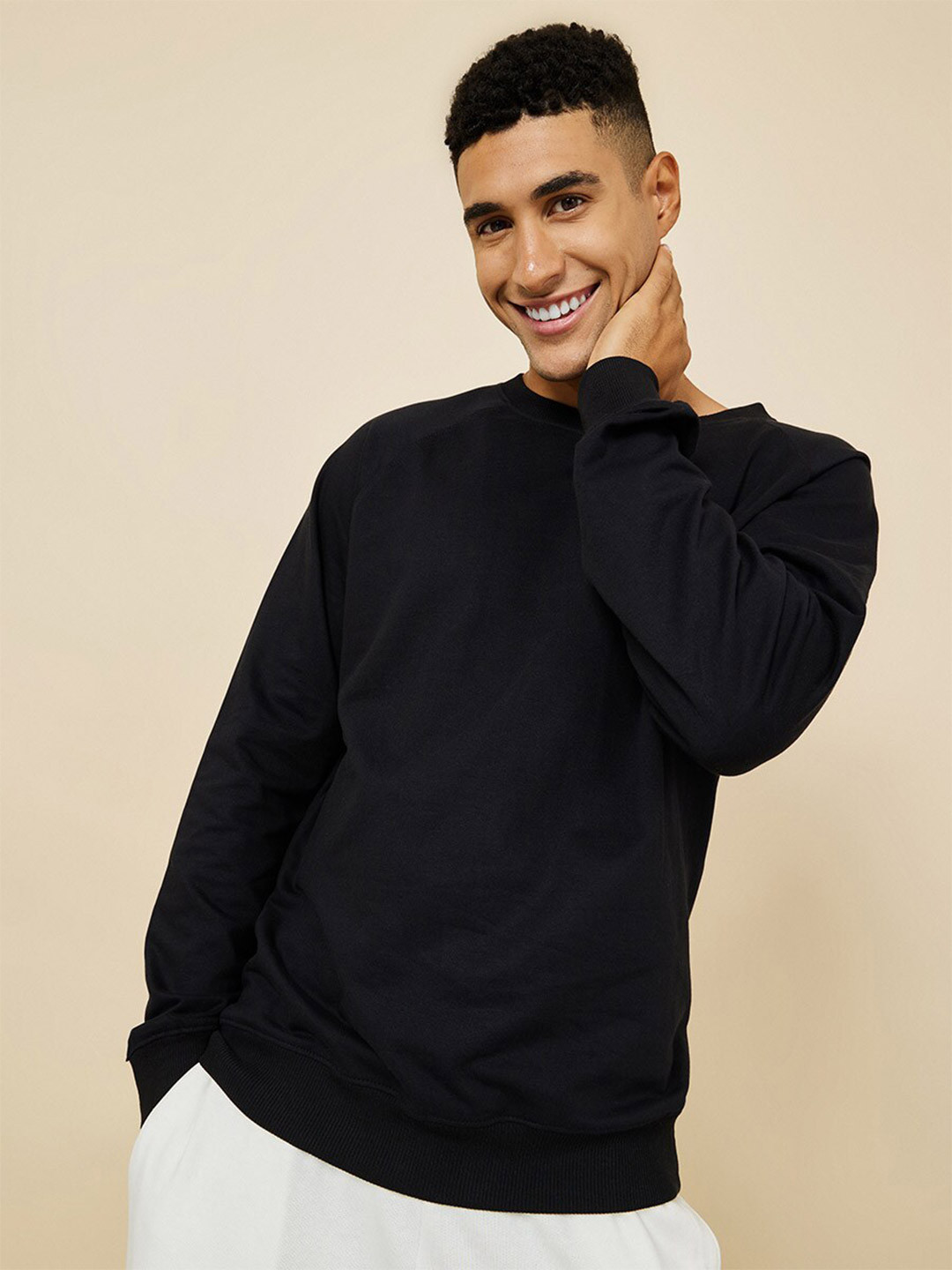 

Styli Raglan Sleeves Cotton Regular Fit Sweatshirt, Black