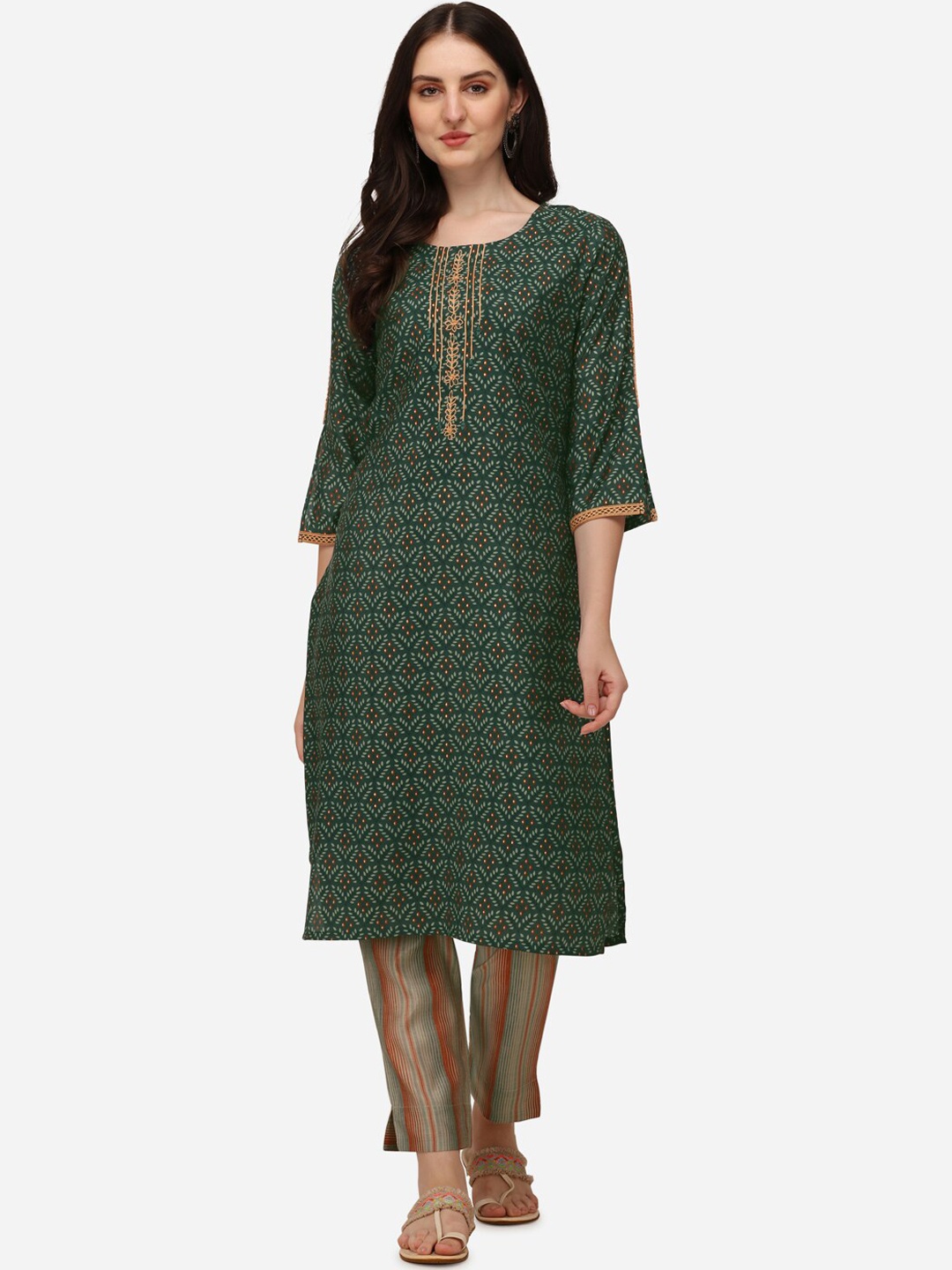 

Pure 9 Women Green Ethnic Motifs Printed Thread Work Chanderi Silk Kurta with Trousers