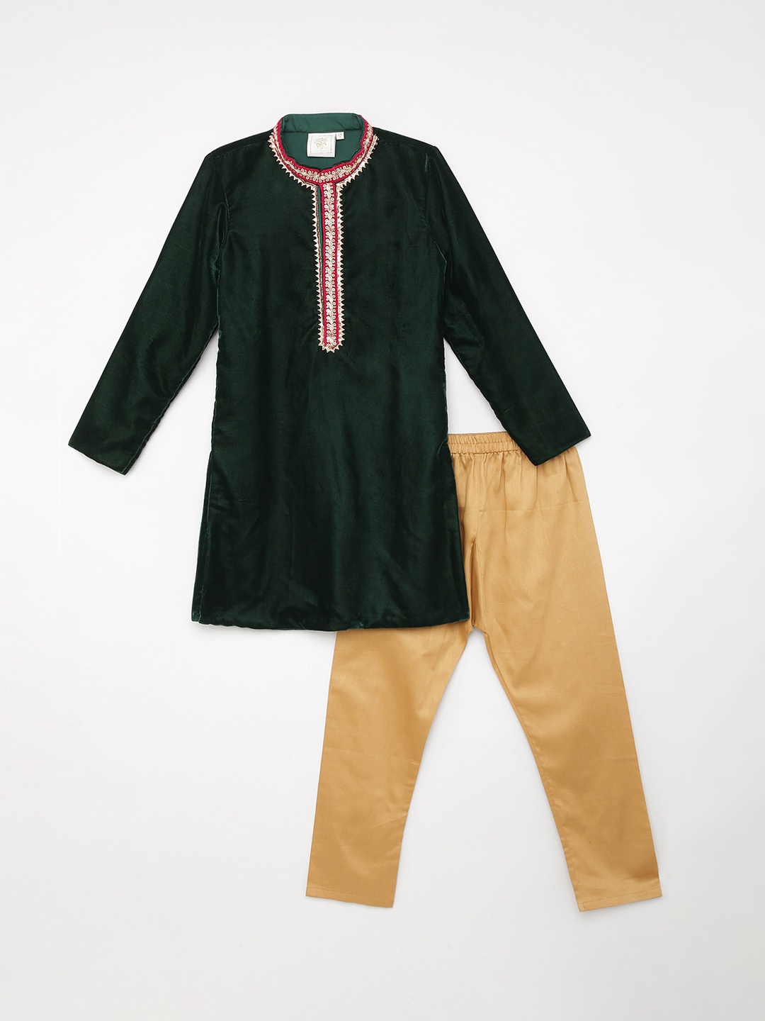 

BYB PREMIUM Boys Green Embroidered Velvet Kurta with Pyjamas