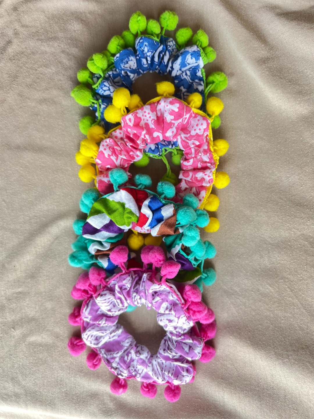 

Choko Girls Purple & Green Set of 4 Ponytail Holders