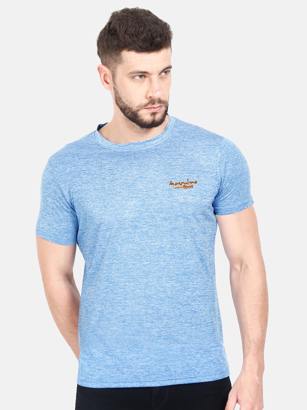 

Masculino Latino Men Blue Solid T-shirt