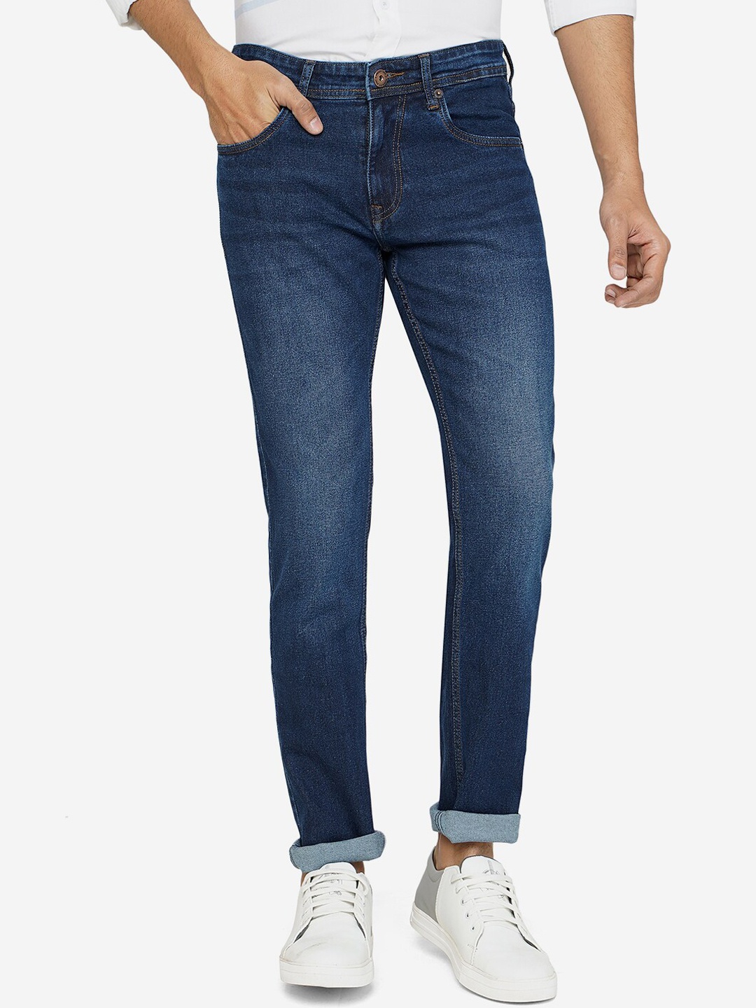 

Greenfibre Men Blue Straight Fit Cotton Light Fade Jeans