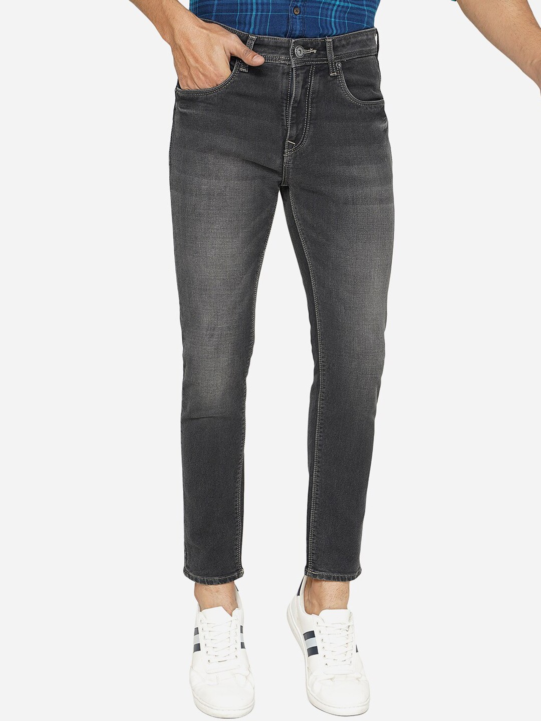 

Greenfibre Men Black Slim Fit Cotton Heavy Fade Jeans