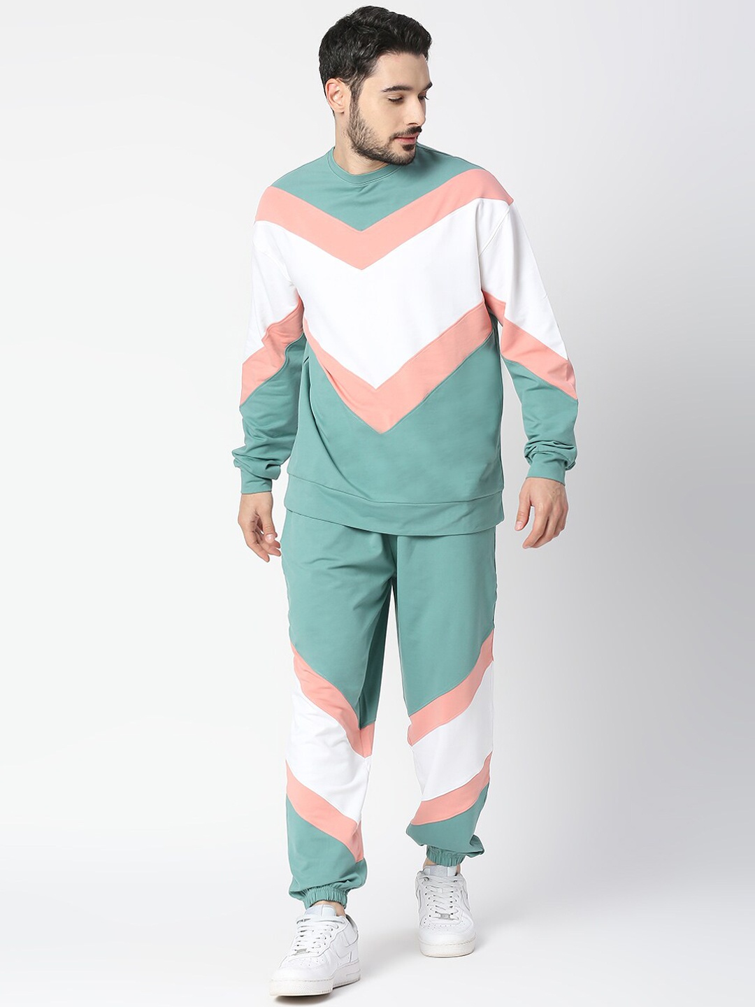 

Blamblack Men Green White & Peach Colourblocked Sweatshirt & Jogger Co-Ord Set