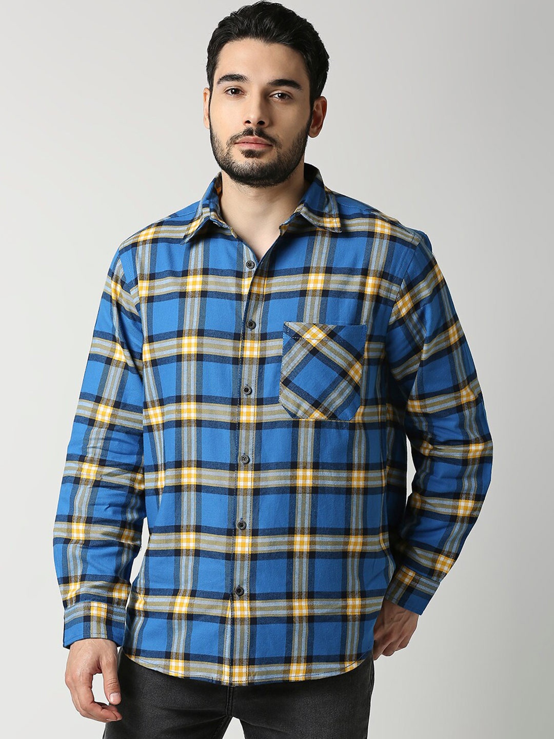 

Blamblack Men Blue Smart Checked Casual Shirt