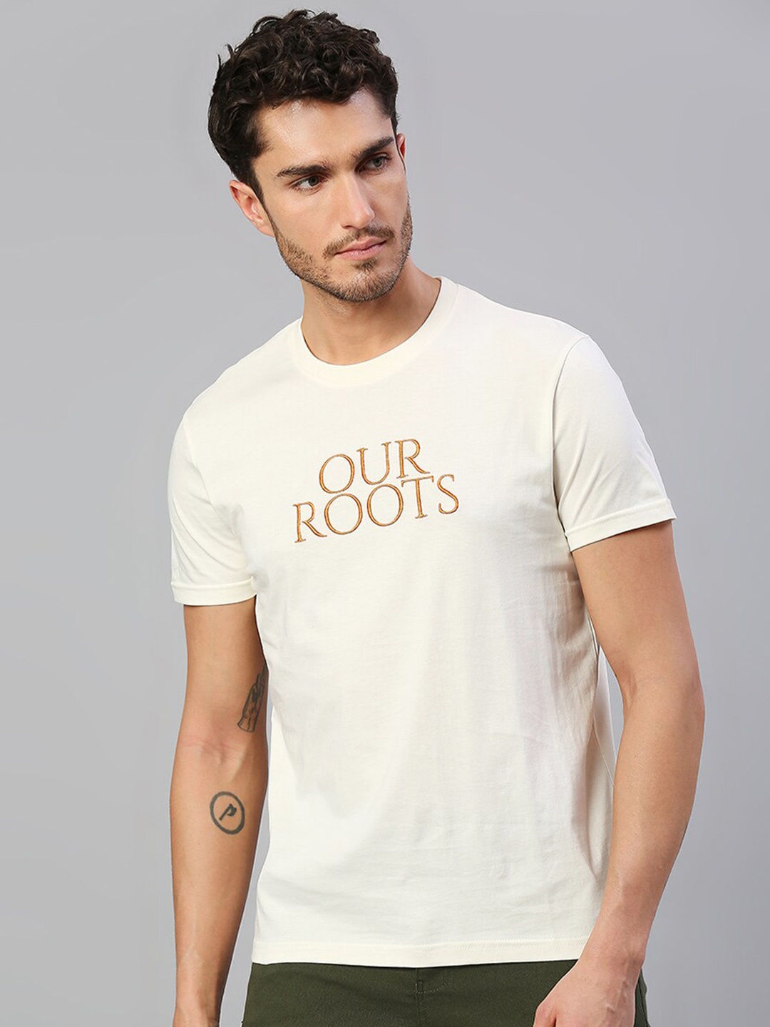 

Dennis Lingo Men Off White Typography Printed Cotton T-shirt
