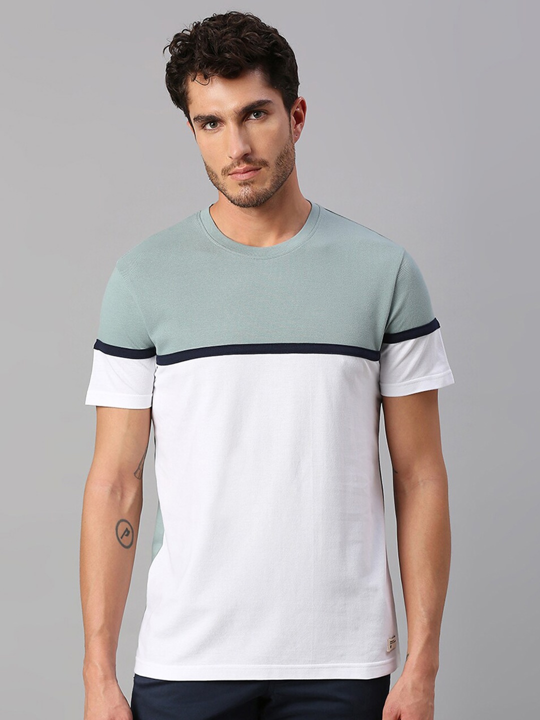 

Dennis Lingo Men White & Grey Colourblocked Round Neck Cotton T-shirt