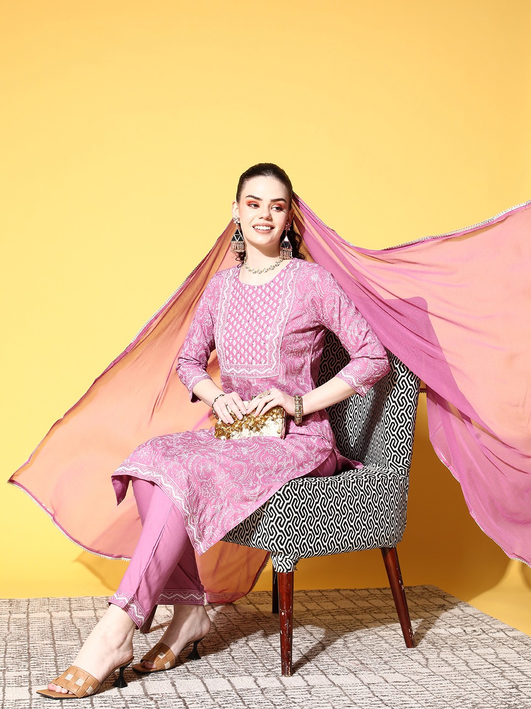 

Ishin Pink & White Floral Printed Sequinned Kurta with Trousers & With Dupatta