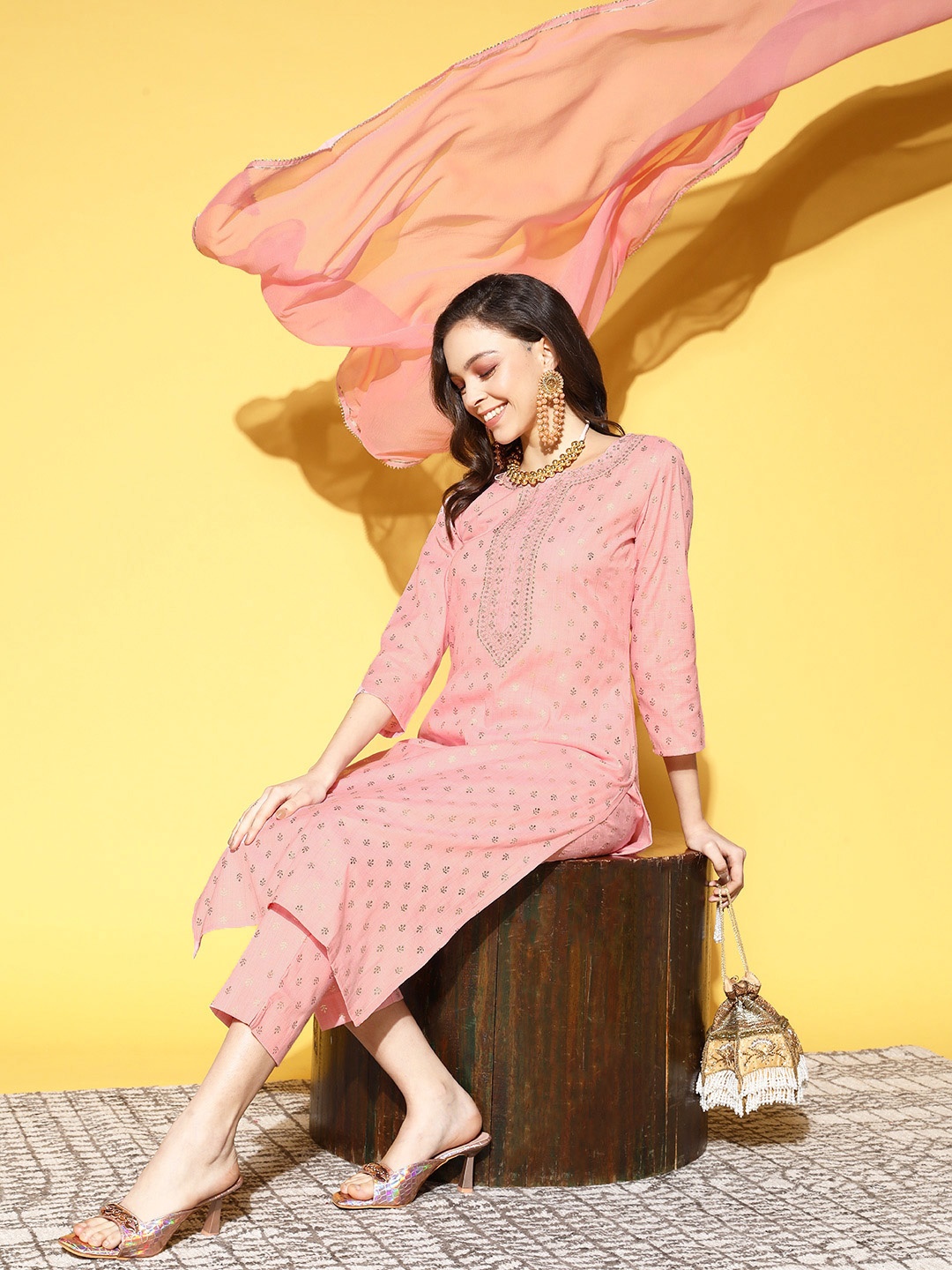 

Ishin Peach-Coloured Yoke Design Kurta with Trousers & Dupatta