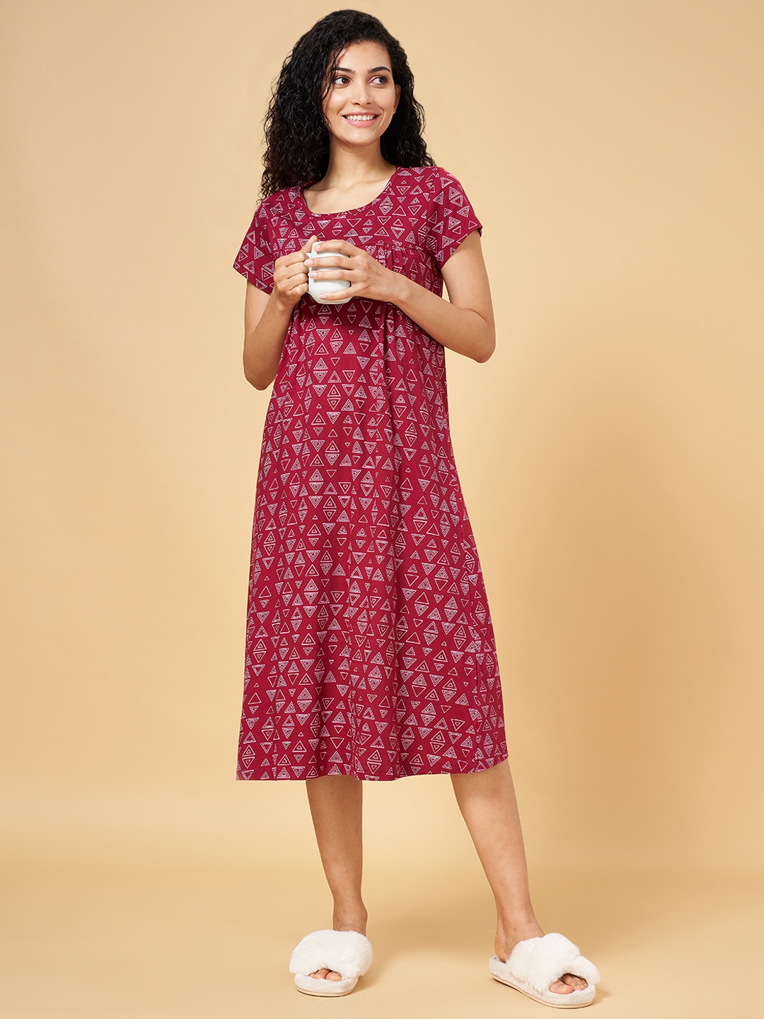 

YU by Pantaloons Women Burgundy Geometric Printed Nightdress