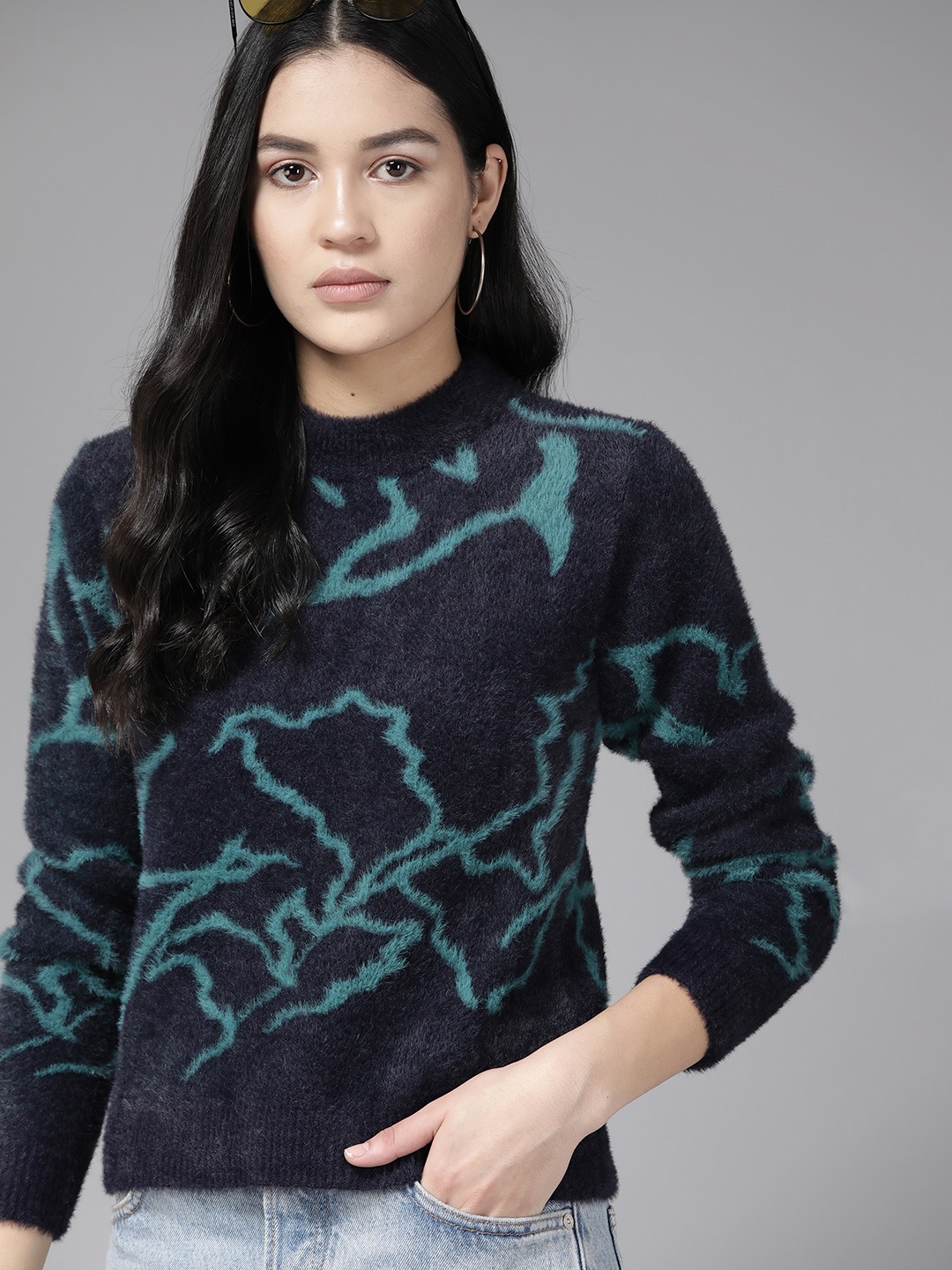 

Roadster The Lifestyle Co. Women Abstract Design Pullover, Navy blue