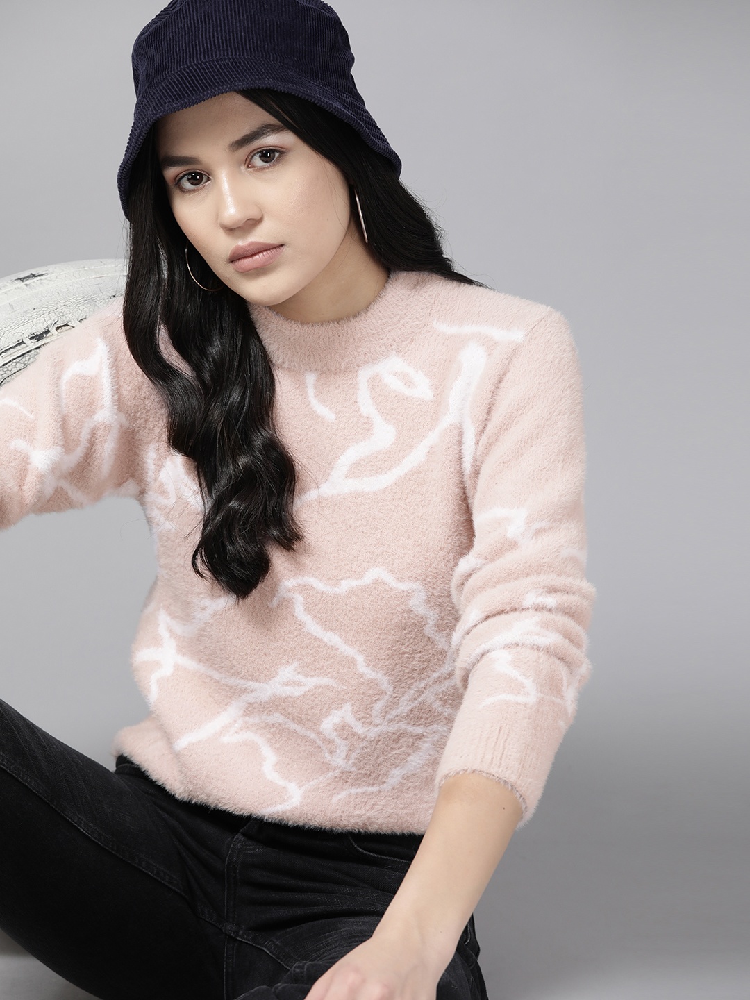 

Roadster The Lifestyle Co. Women Abstract Design Pullover, Pink