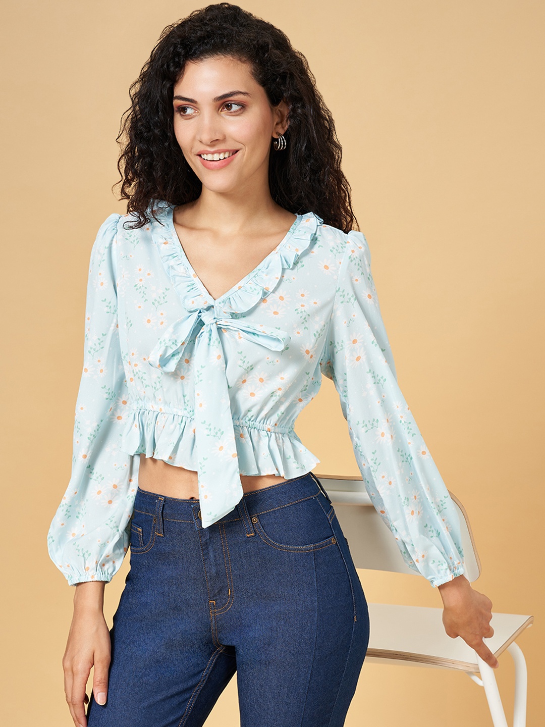

YU by Pantaloons Blue Floral Print Ruffles Cinched Waist Crop Top