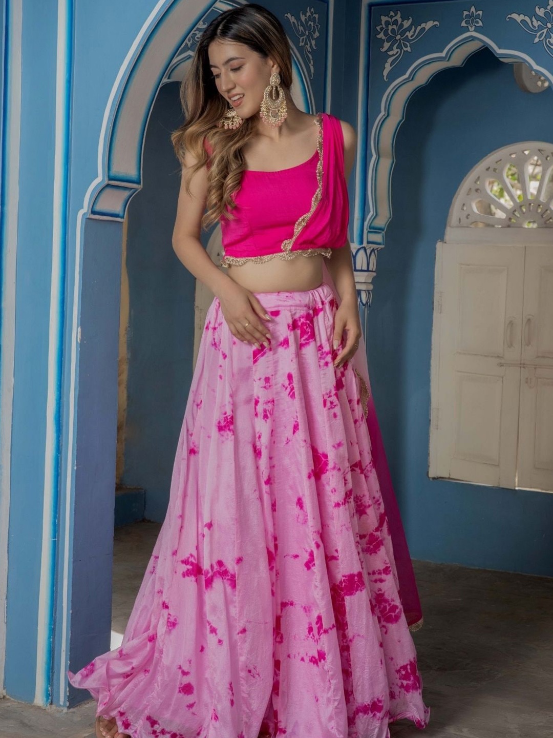 

HOUSE OF JAMOTI Pink & Gold-Toned Abstract Printed Lehenga Choli With Dupatta
