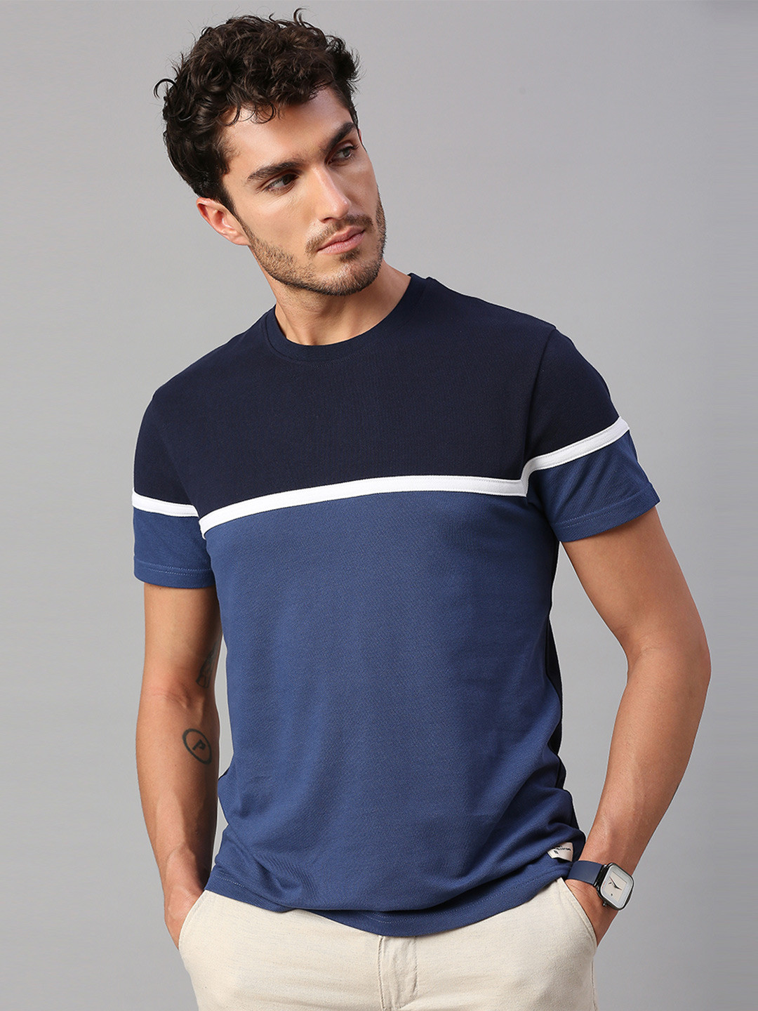 

Dennis Lingo Men Navy Blue Cotton Colourblocked T-shirt