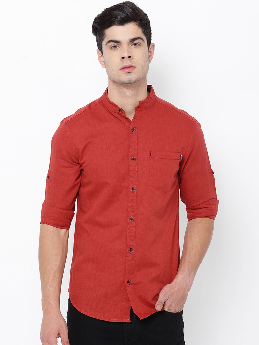

LOCOMOTIVE Men Red Slim Fit Solid Casual Shirt