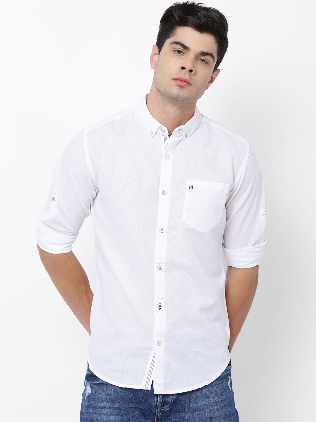 

LOCOMOTIVE Men White Slim Fit Solid Casual Shirt