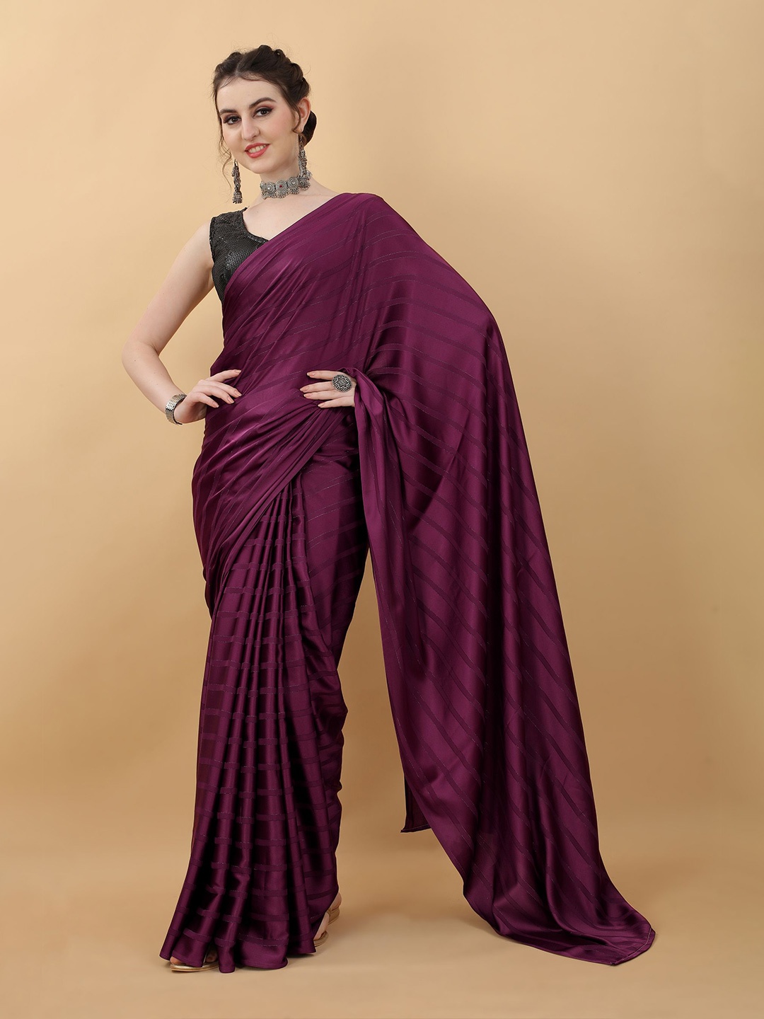 

kasee Burgundy Striped Saree