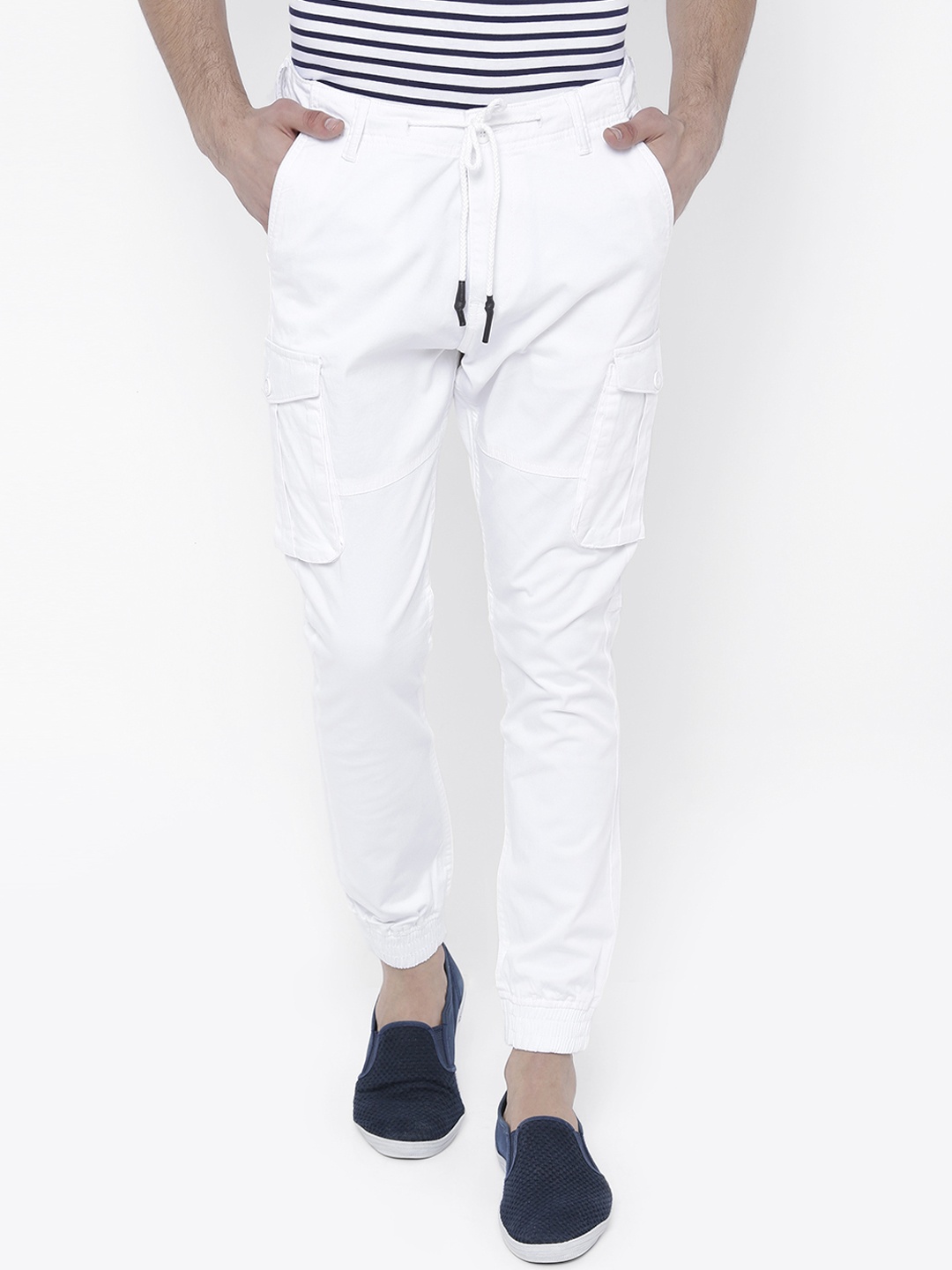 

LOCOMOTIVE Men White Slim Fit Solid Joggers