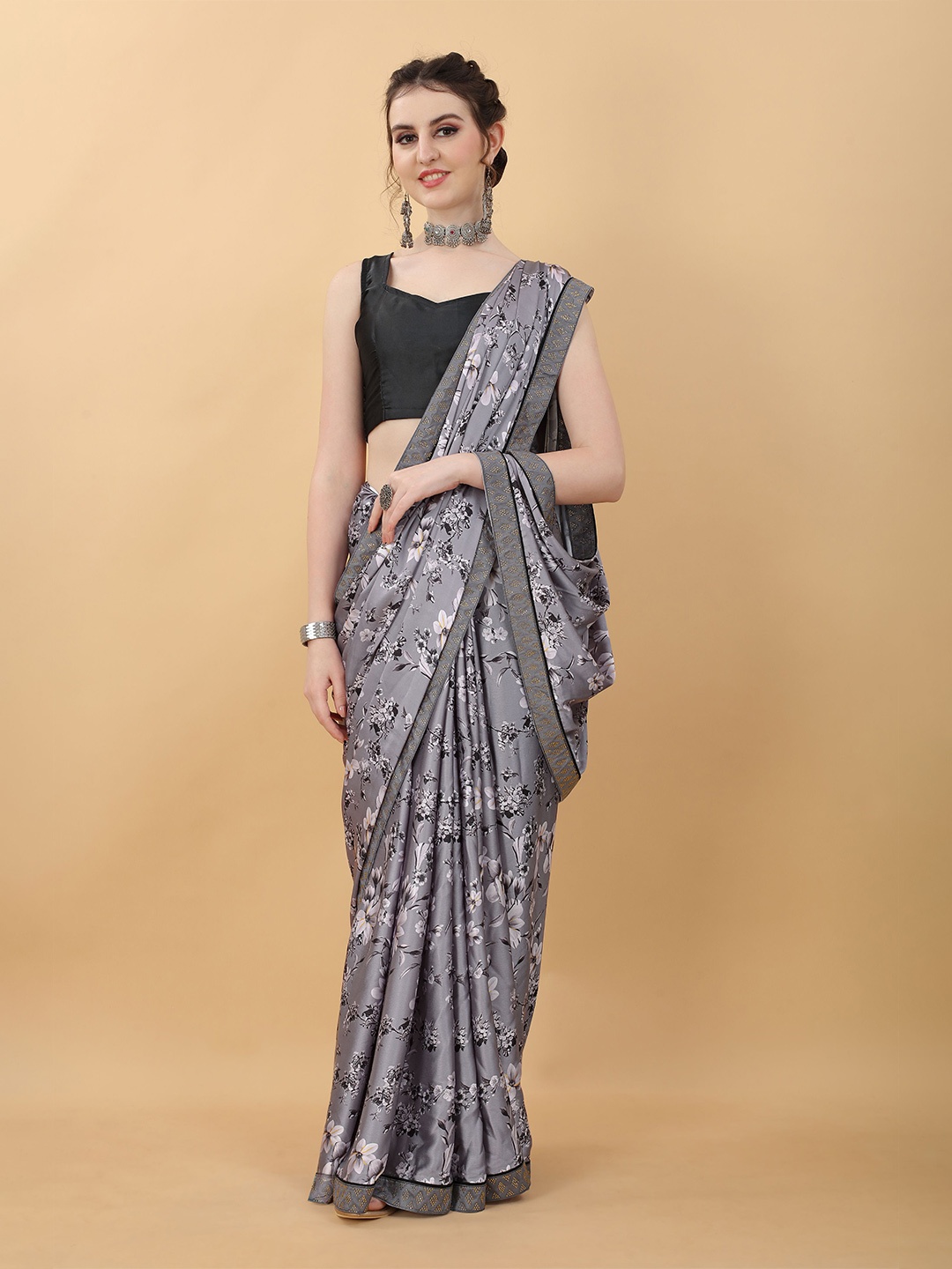 

kasee Grey & White Floral Printed Satin Saree