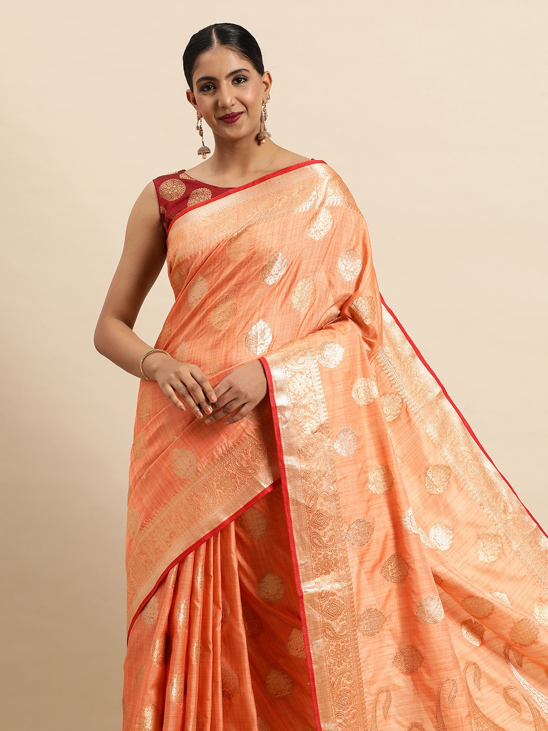 

SANGAM PRINTS Peach-Coloured & Gold-Toned Ethnic Motifs Silk Blend Saree