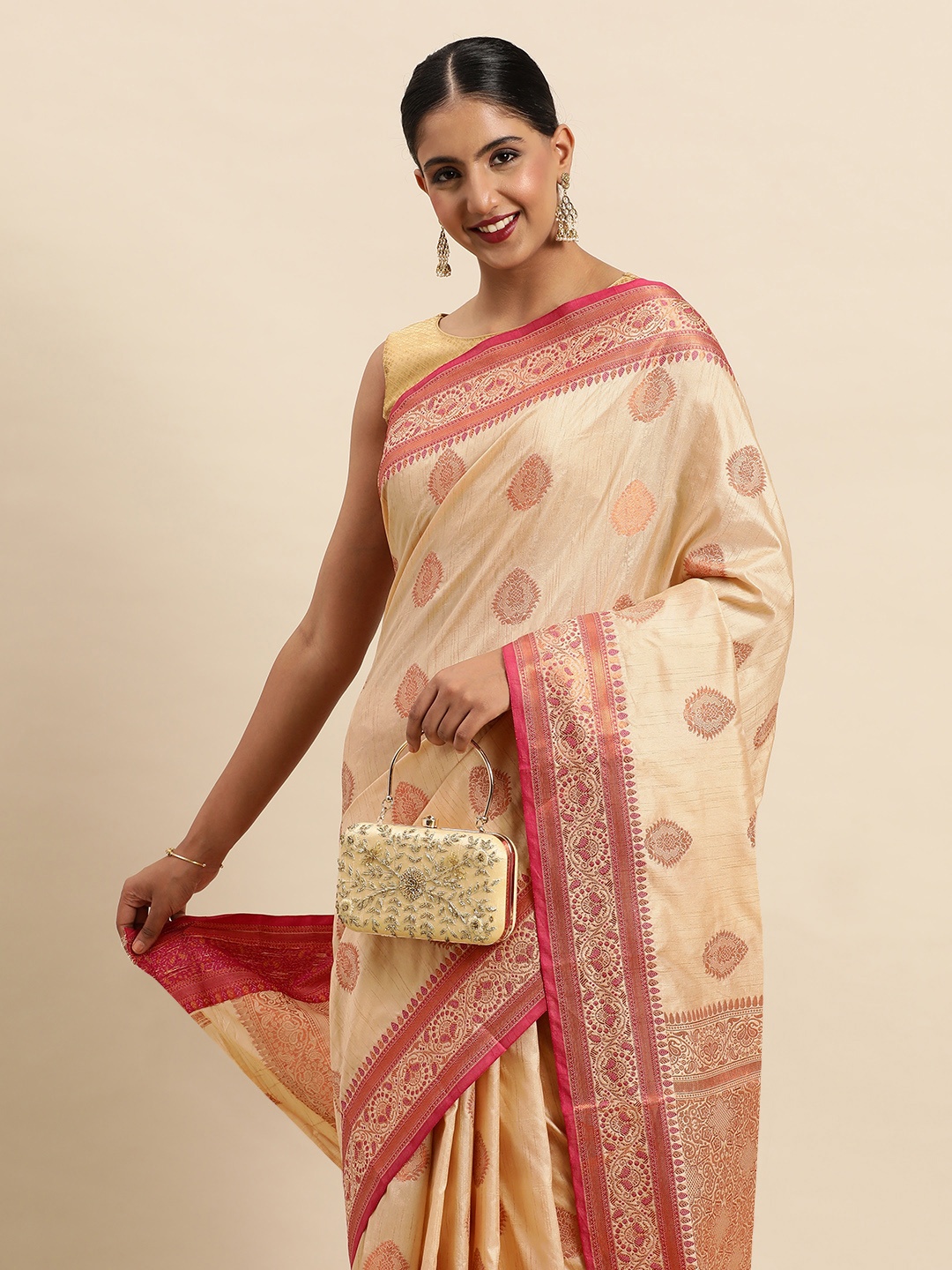 

SANGAM PRINTS Ethnic Motifs Silk Blend Saree, Cream