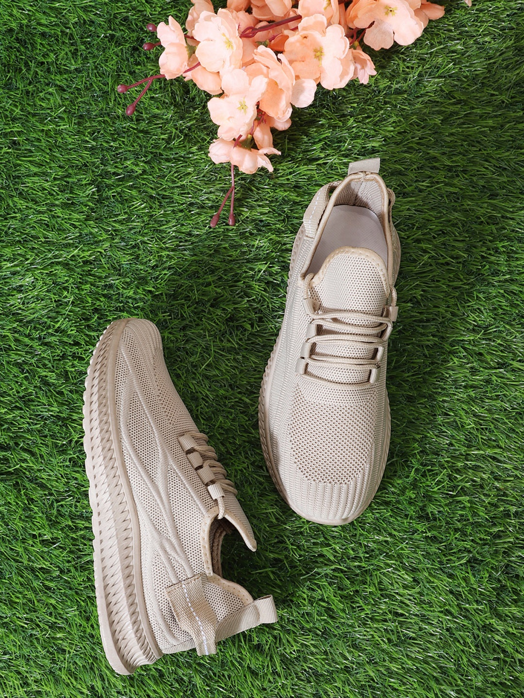 

Truffle Collection Women Beige Woven Design Sneakers