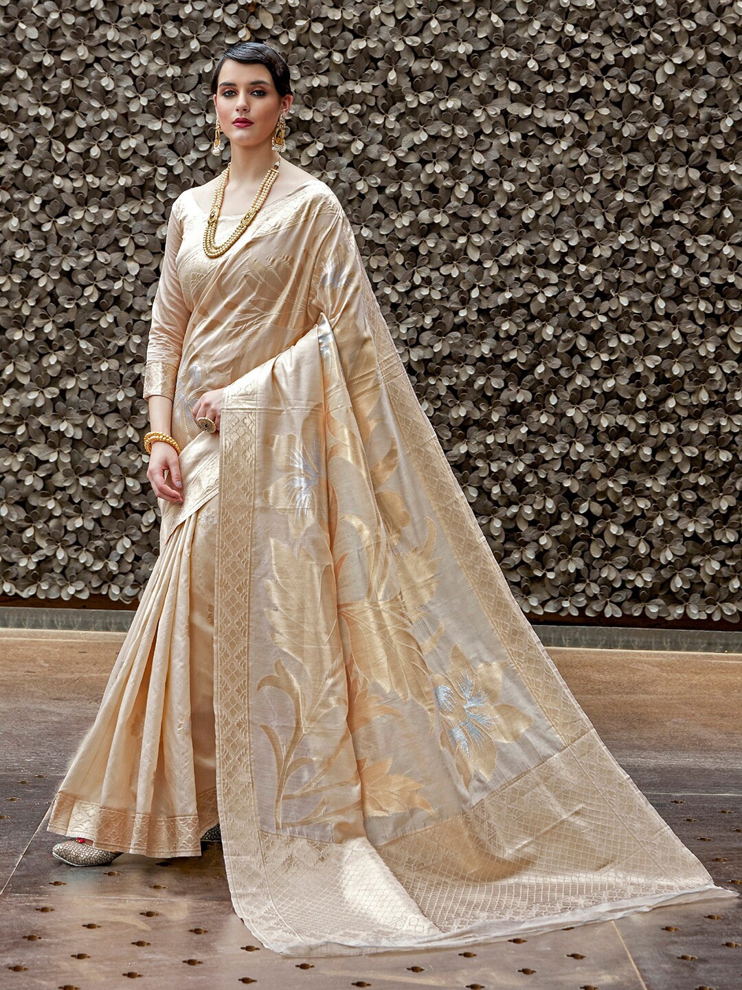 

Mitera Cream & Gold Woven Design Zari Banarasi Saree