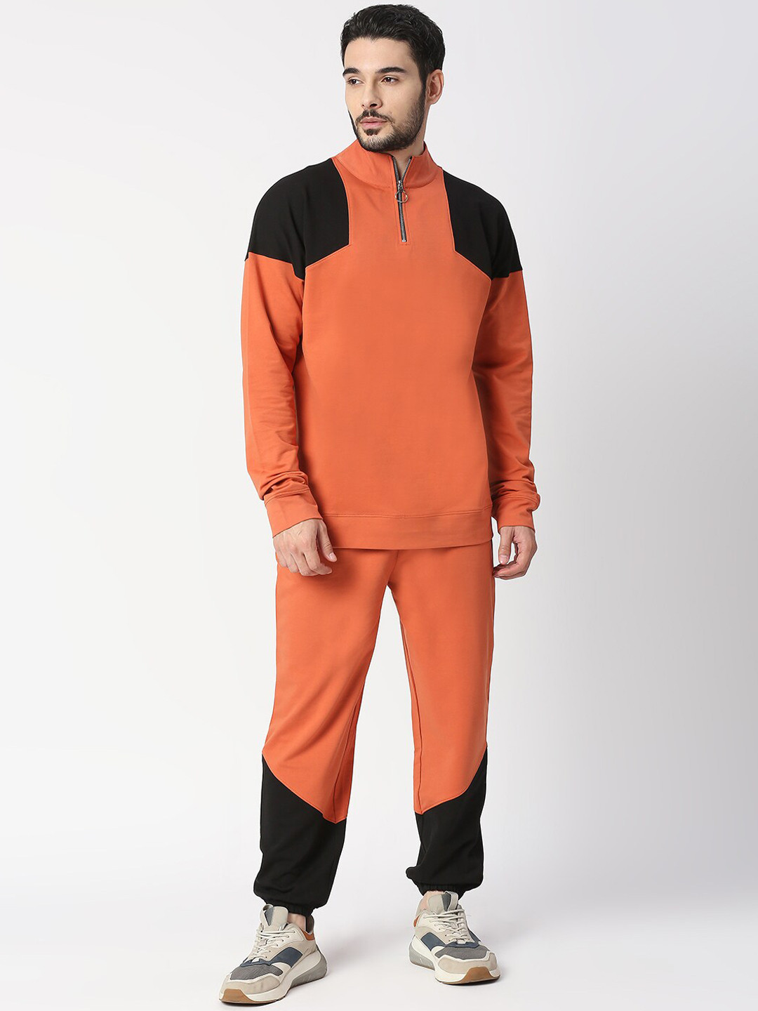 

Blamblack Men Rust-Orange Color & Black Colorblocked Co-Ords