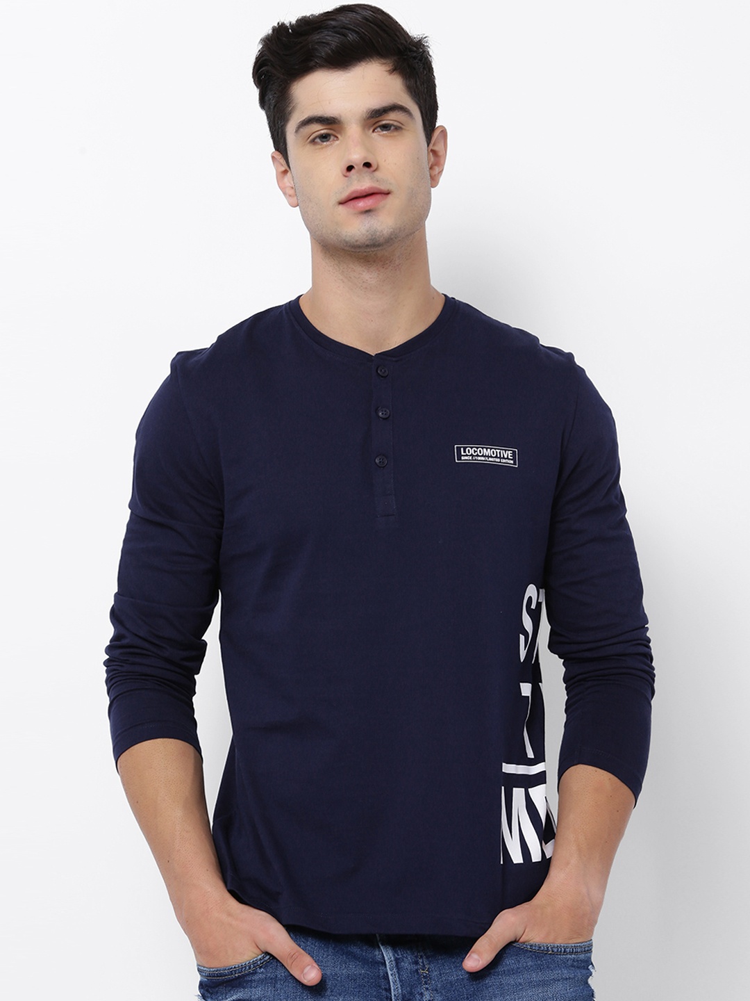 

LOCOMOTIVE Men Navy Printed Detail Henley Neck T-shirt, Navy blue