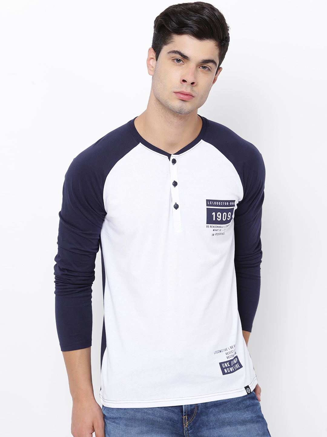 

LOCOMOTIVE Men White Solid Colourblocked Henley Neck T-shirt