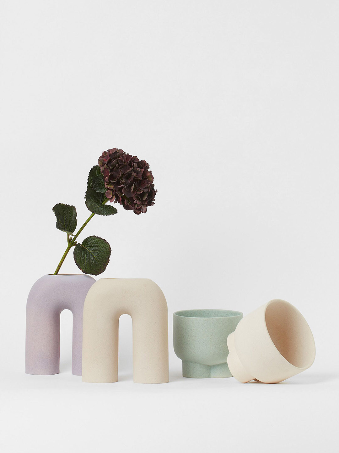 

H&M Beige Ceramic Plant Pot