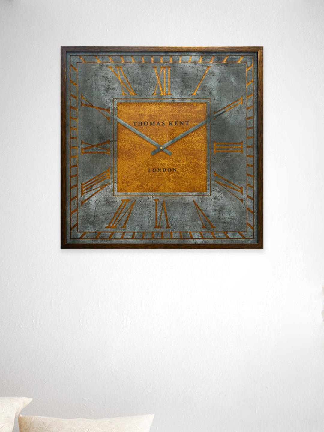

Athome by Nilkamal Gold-Toned & Grey Textured Contemporary Wall Clock