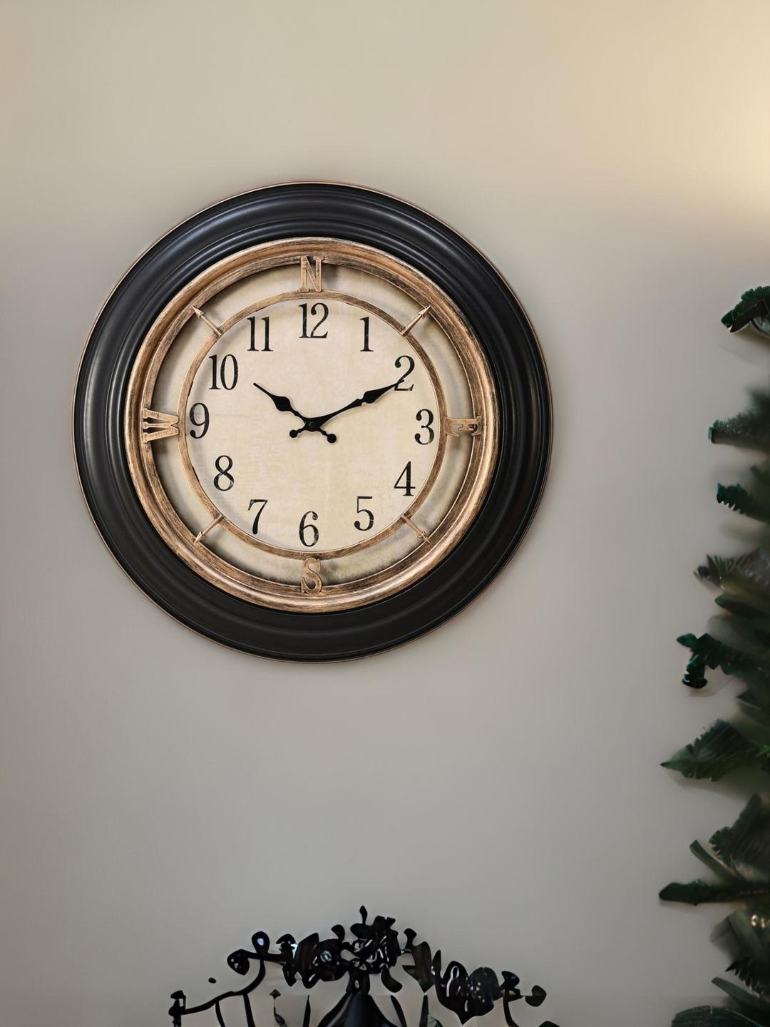 

Athome by Nilkamal Brown & Black Vintage Wall Clock