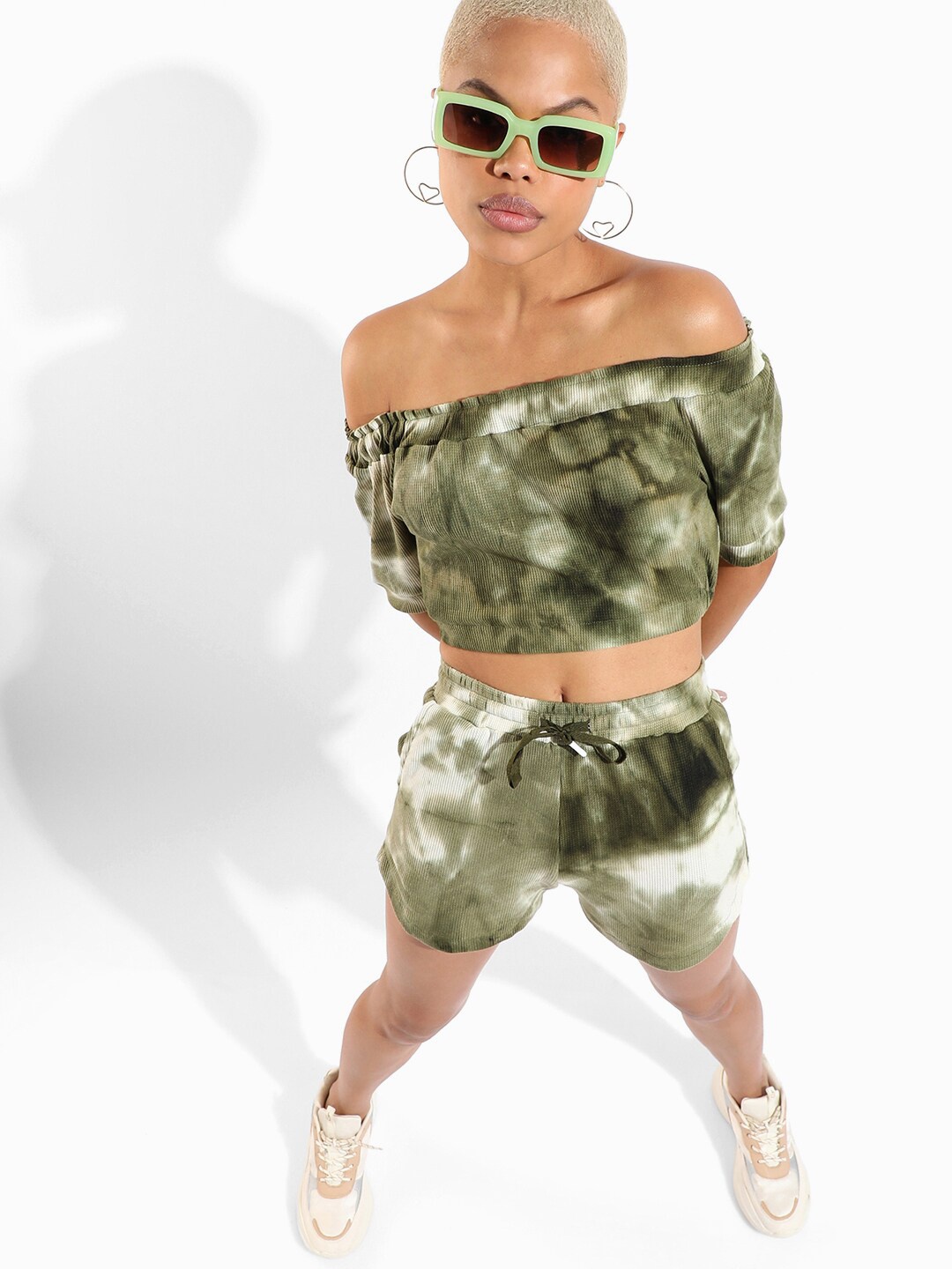 

Campus Sutra Women Green& White Dyed Off-Shoulder Pure Cotton Co-Ords