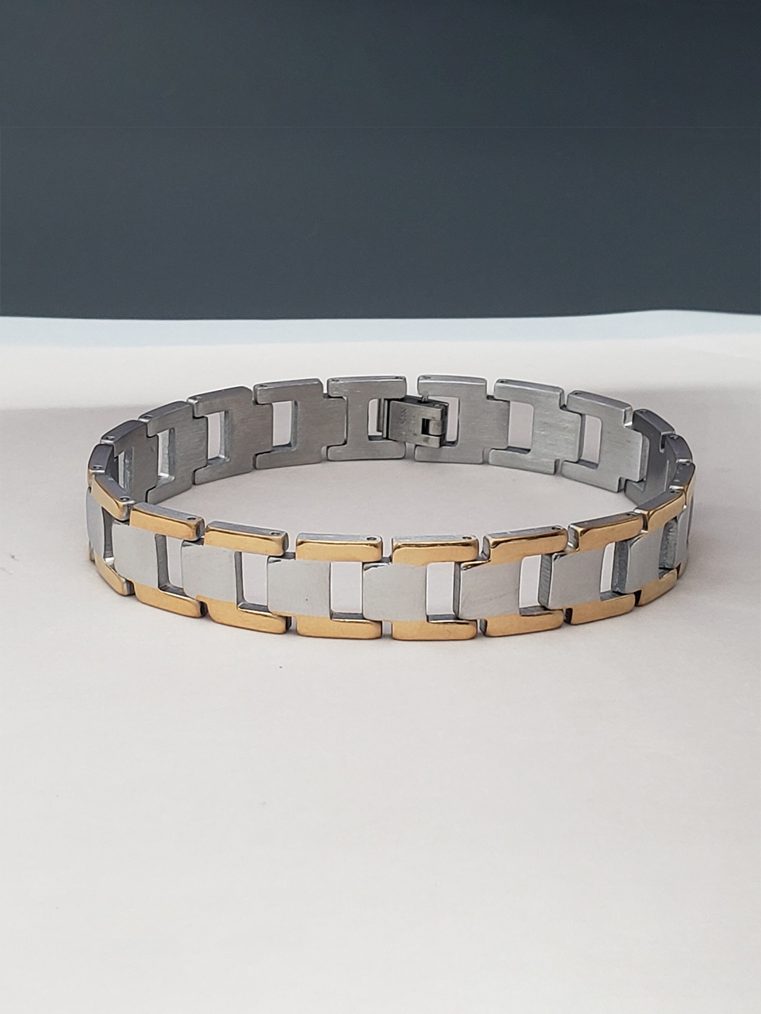 

ZIVOM Men Silver-Toned & Gold-Toned Silver-Plated Link Bracelet