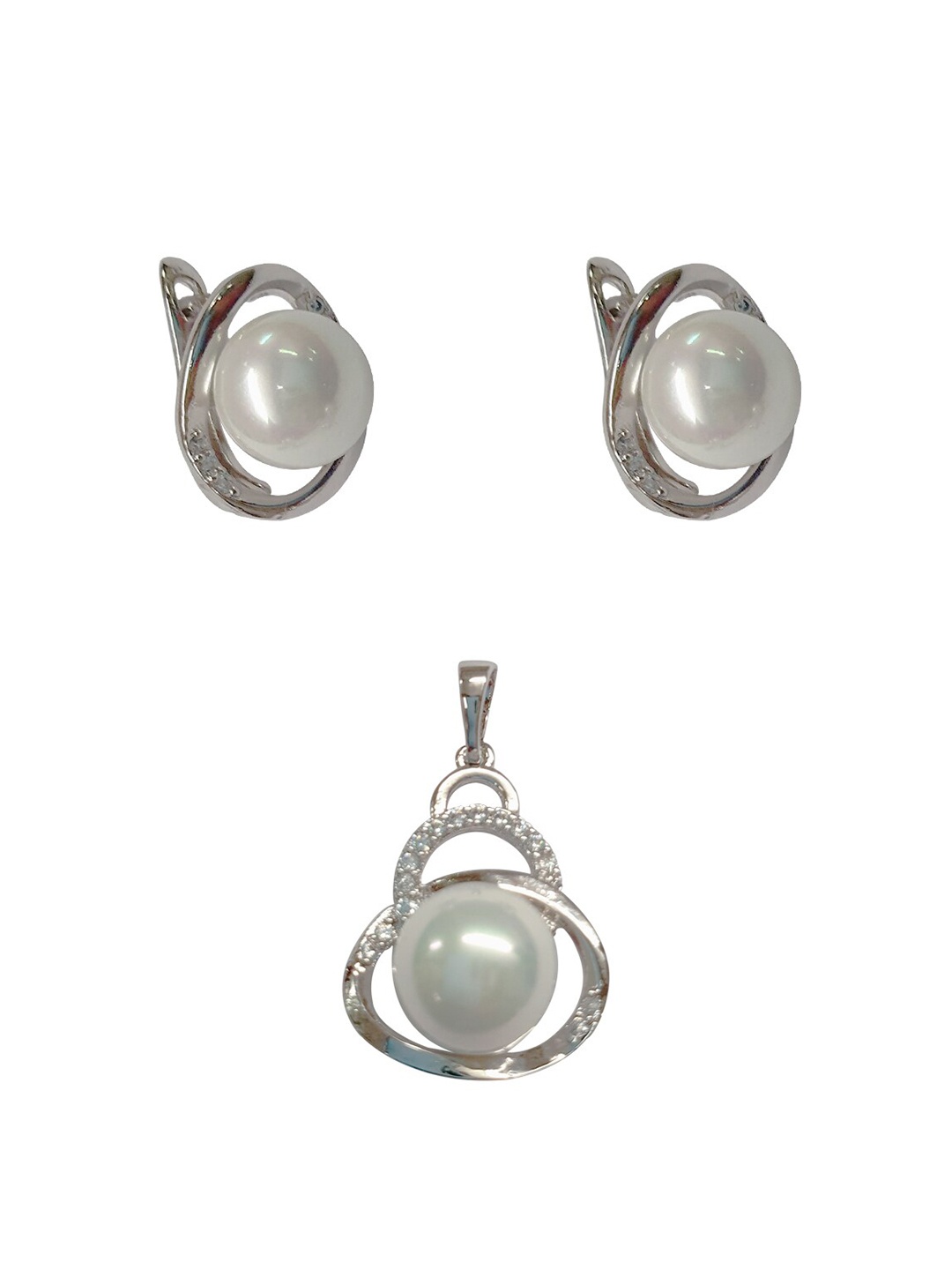 

Young & Forever Silver Plated Pearl Earring & Pendant Jewellery Set, White