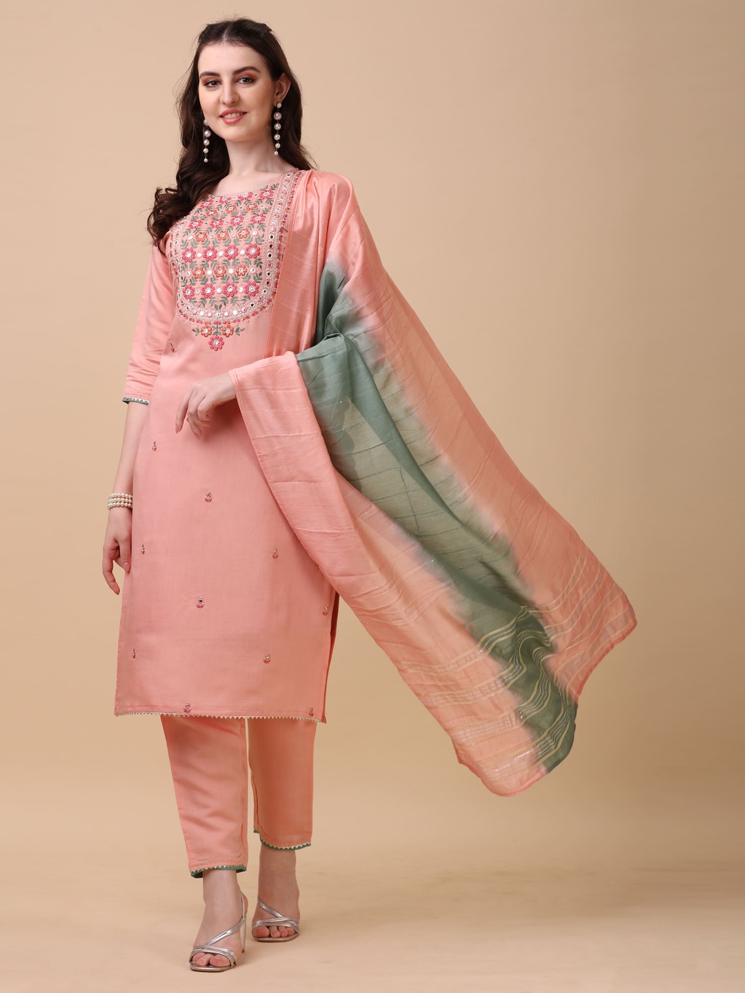 

Berrylicious Women Peach Floral Embroidered Kurta with Trousers & With Duppatta