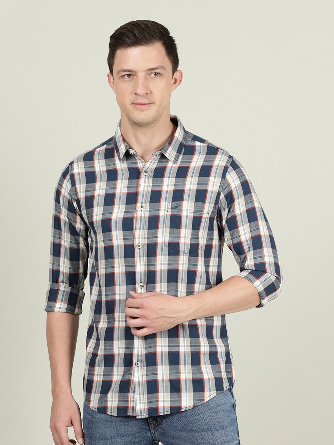 

Crocodile Men Navy Blue & White Checked Cotton Casual Shirt