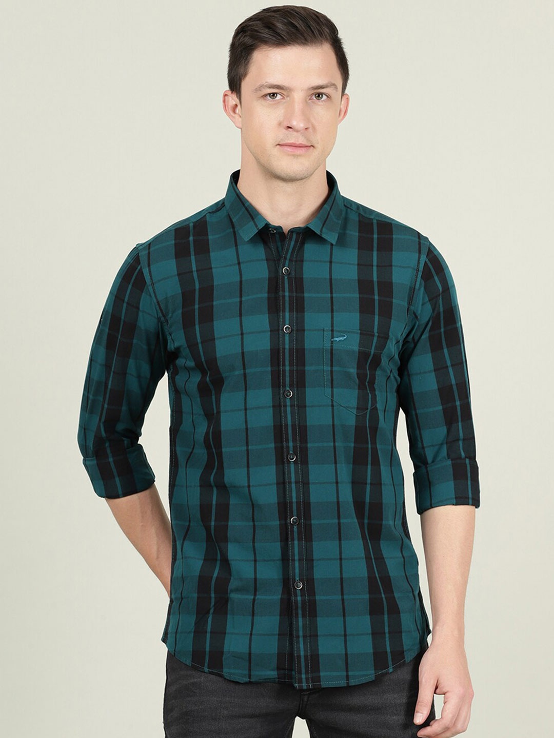 

Crocodile Men Green & Black Checked Cotton Casual Shirt