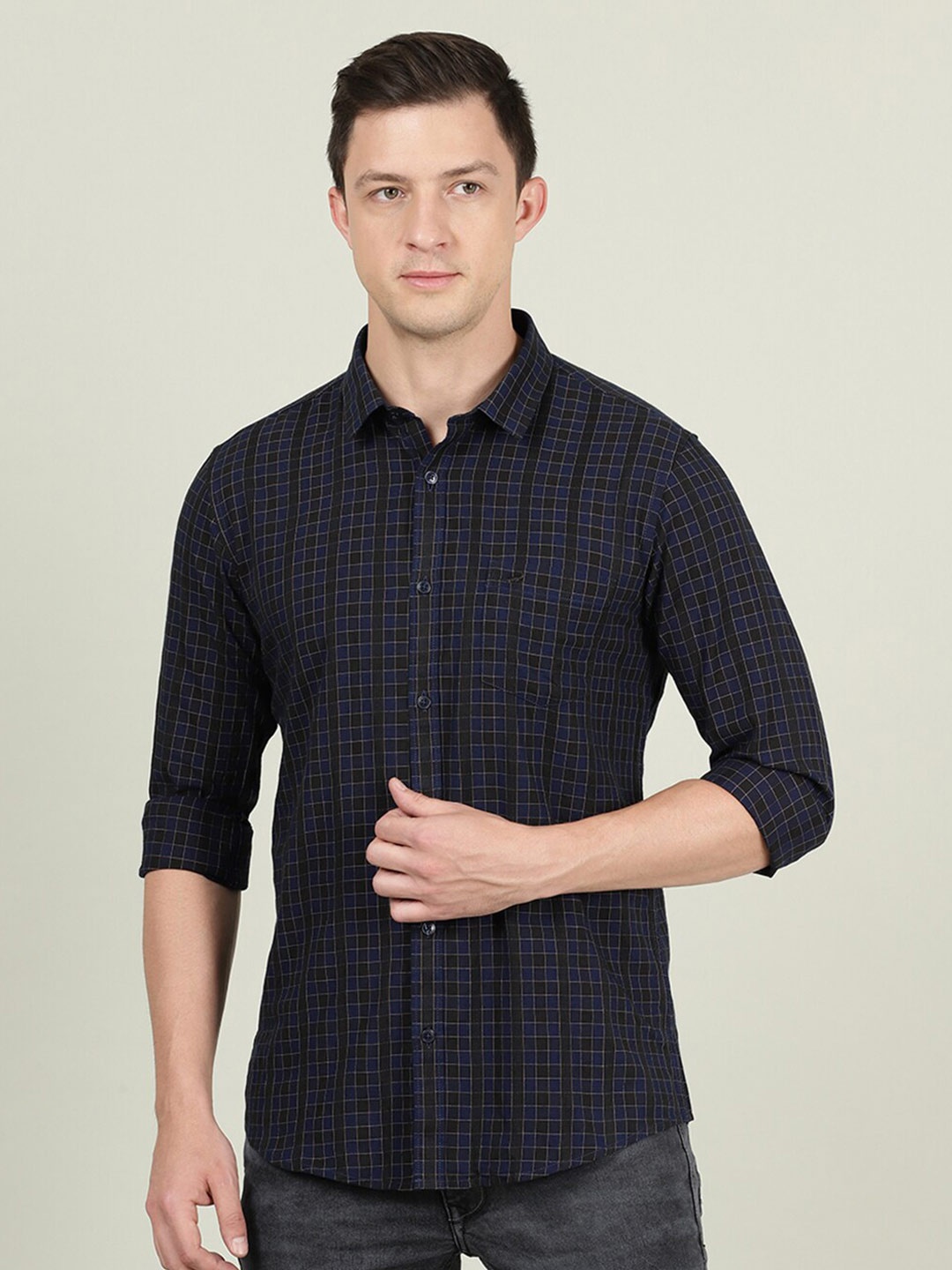 

Crocodile Men Navy Blue & Black Checked Cotton Casual Shirt