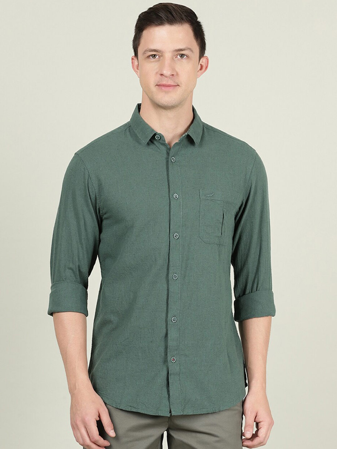 

Crocodile Men Green Solid Cotton Casual Shirt