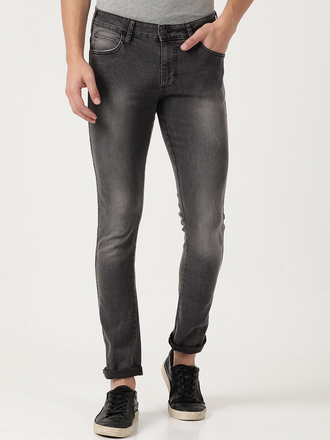 

Wrangler Men Black Skanders Slim Fit Heavy Fade Stretchable Cotton Jeans